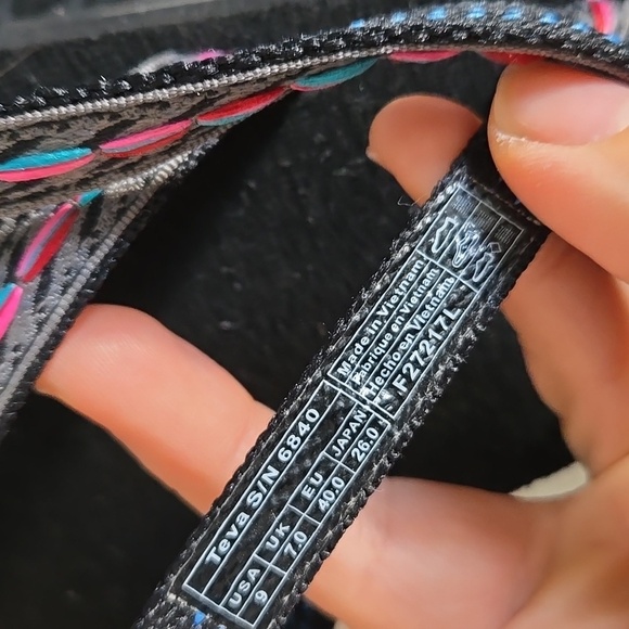 Teva Women's Black and Pink Sandals Slide Shoes Sz 9 Shoes - Picture 9 of 10